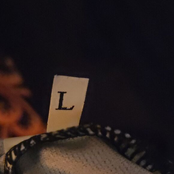 Metrostyle Black and Pink Flutter Sleeve Sheath Dress - Picture 7 of 7